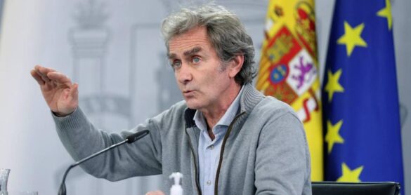simon,-un-medico-y-trece-tecnicos-del-ministerio-formaban-el-comite-de-expertos