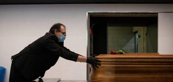espana-alcanza-los-50.000-fallecidos-oficiales-por-la-pandemia