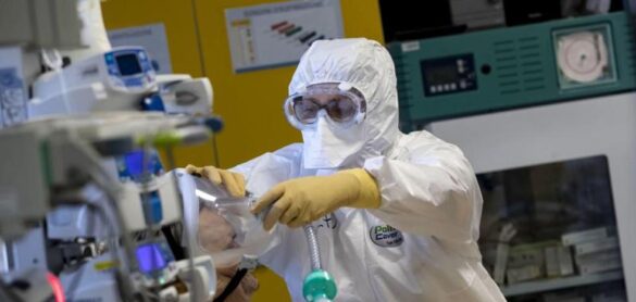 los-contagios-se-disparan-con-un-aumento-semanal-del-25%-por-la-navidad