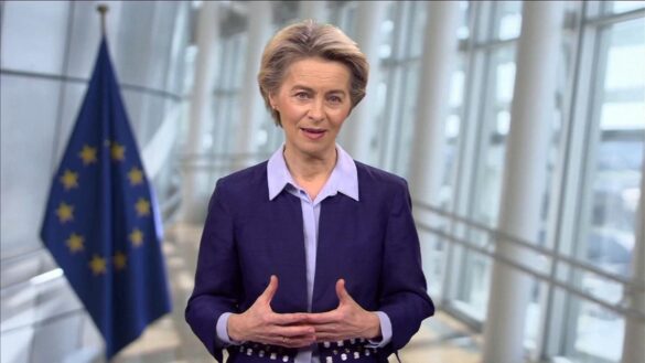 von-der-leyen-da-luz-verde-a-la-ue-para-la-compra-de-300-millones-de-dosis-mas-de-la-vacuna-de-pfizer