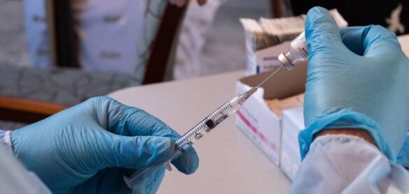 pfizer-confirma-que-su-vacuna-es-eficaz-contra-las-nuevas-cepas