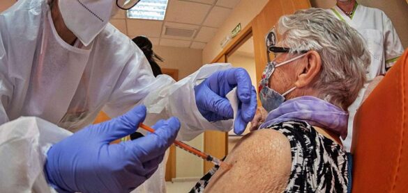 sanidad-se-garantiza-la-llegada-de-6,8-millones-de-vacunas-antes-de-abril