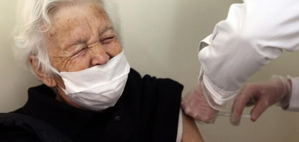 sanidad-solo-autoriza-astrazeneca-para-las-personas-entre-los-18-y-55-anos