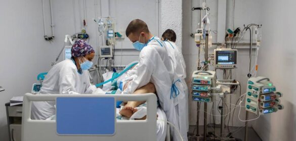 una-combinacion-de-farmacos-reduce-el-50%-las-muertes-en-los-pacientes-mas-graves
