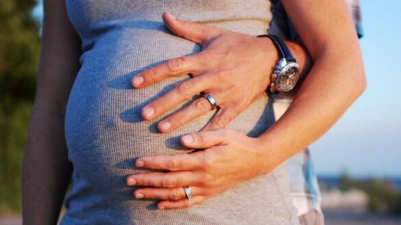 solo-el-0,9%-de-los-recien-nacidos-de-madres-con-covid-se-ha-contagiado