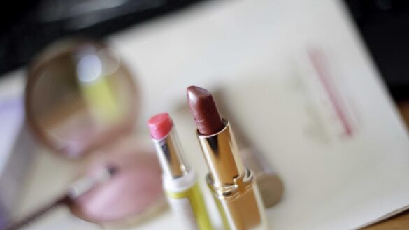 las-sustancias-presentes-en-algunos-cosmeticos-podrian-provocar-endometriosis