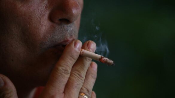 descubren-que-el-tabaco-puede-provocar-graves-problemas-respiratorios-en-pacientes-con-covid-19