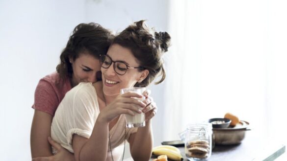 ¿como-comunicar-a-tu-pareja-que-te-gustan-las-personas-de-ambos-sexos?