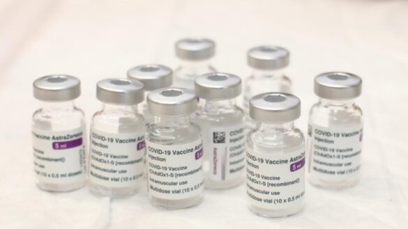 efectos-secundarios-de-la-vacuna-de-astrazeneca