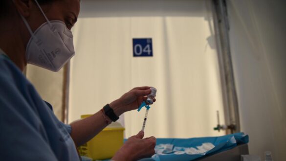 solo-ocho-personas-han-recibido-las-dos-dosis-de-la-vacuna-de-astrazeneca-en-espana
