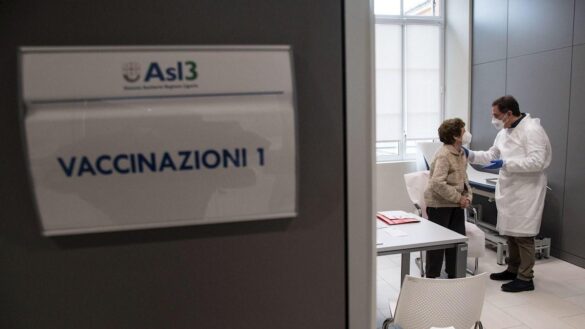 italia-reanuda-la-vacunacion-este-viernes-con-astrazeneca-tras-el-aval-de-la-ema