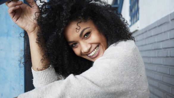 ¿sigues-el-metodo-‘curly’?-este-‘pack’-de-toallas-de-microfibra-te-interesa-para-huir-del-‘frizz’-y-lucir-pelazo