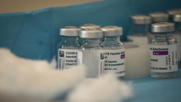 ee-uu-pone-en-duda-la-eficacia-de-la-vacuna-de-astrazeneca-por-alteracion-de-datos-en-un-estudio-clinico-en-el-pais