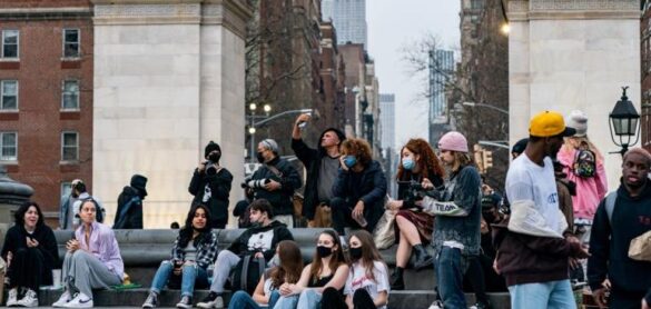 estados-unidos-permite-a-los-vacunados-reunirse-con-otros-inmunizados-sin-mascarilla