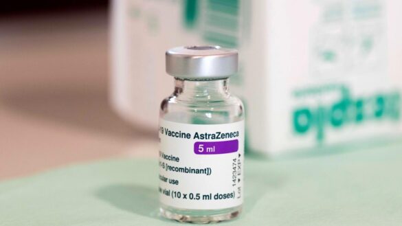 la-vacuna-de-astrazeneca-fue-financiada-al-97%-con-dinero-publico