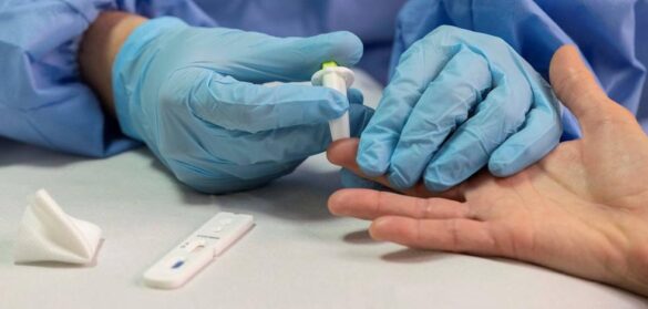 sanidad-tramita-la-venta-sin-receta-de-test-de-covid-en-farmacias