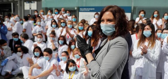 ayuso-gana-la-primera-batalla-para-bloquear-las-restricciones-al-ocio-en-toda-espana