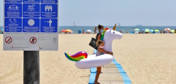 sanidad-pospone-un-plan-para-los-20-millones-de-afectados-por-la-vacunacion-en-verano