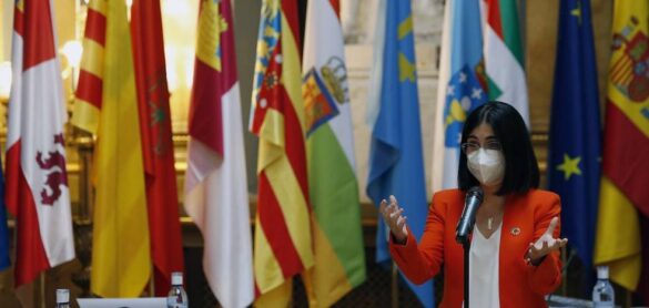 darias-avala-que-las-comunidades-adelanten-la-vacunacion-de-los-jovenes