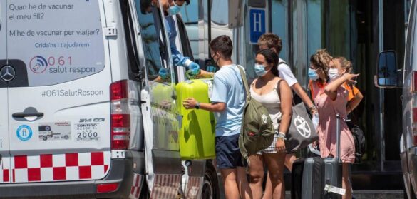 baleares-aisla-en-un-hotel-a-33-positivos-y-45-contactos-estrechos-del-‘macrobrote’