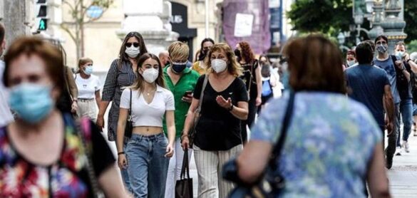 los-contagios-en-espana-el-fin-de-semana-bajan-de-los-10.000