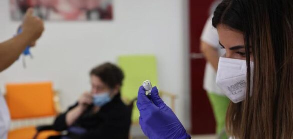 los-fallecimientos-descienden-mas-despacio-que-los-contagios-y-que-la-incidencia