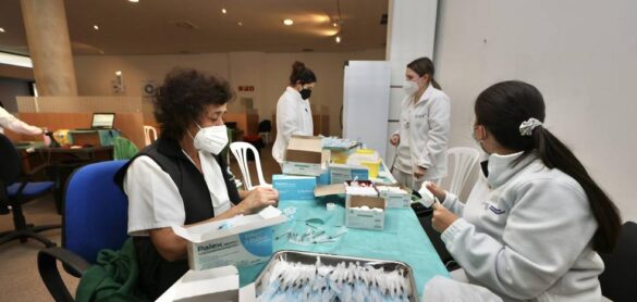 sanidad-estudiara-esta-semana-si-administra-la-tercera-dosis-desde-los-40-anos