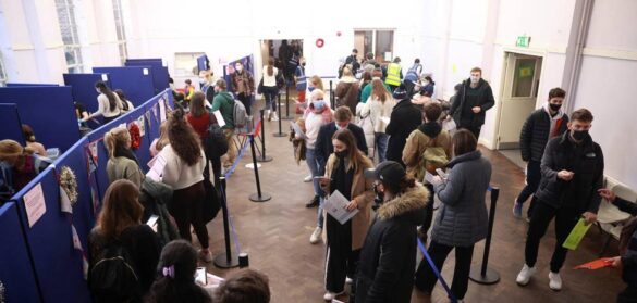 el-ecdc-cree-que-la-vacunacion-«no-sera-suficiente»-para-frenar-omicron