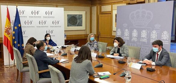 espana-acorta-a-siete-dias-el-aislamiento-de-los-infectados-por-el-coronavirus