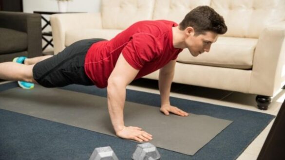 los-ejercicios-con-las-que-ganaras-musculo-en-casa-sin-necesidad-de-ir-al-gimnasio