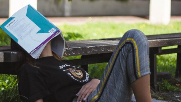 por-que-es-bueno-para-la-salud-de-los-ninos-entrar-al-colegio-90-minutos-mas-tarde,-segun-los-cientificos