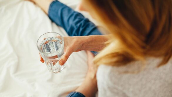 ayuno-de-agua:-que-es-y-por-que-es-peligroso-prolongarlo