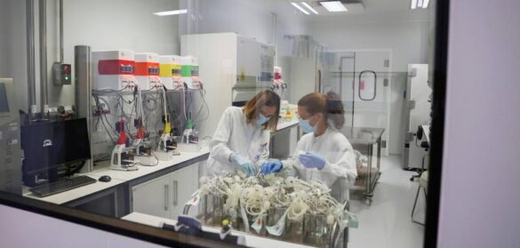 la-vacuna-espanola-de-hipra-pasa-a-la-ultima-fase-de-ensayo