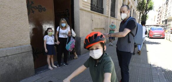 cataluna-eliminara-las-cuarentenas-escolares-ante-la-pasividad-de-darias