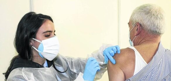 la-ema-no-encuentra-aun-«evidencia-suficiente»-para-una-cuarta-dosis