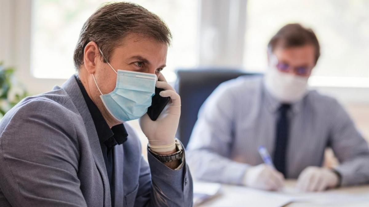 Cómo prevenir los contagios por covid en el trabajo tras el fin de la mascarilla obligatoria