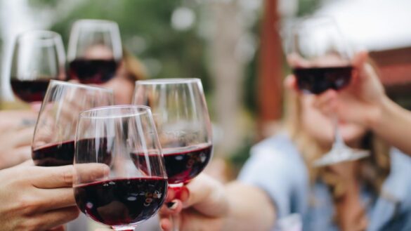 los-expertos-desmienten-que-una-copa-de-vino-diaria-sea-beneficiosa:-«el-alcohol-tiene-riesgos,-que-cada-uno-decida-si-los-asume»