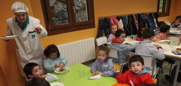 comedores-en-colegios-e-institutos-en-2030-para-acabar-con-la-obesidad-infantil