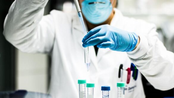que-es-el-gain-of-function,-la-polemica-tecnica-de-investigacion-que-permite-crear-virus-mas-peligrosos-en-el-laboratorio