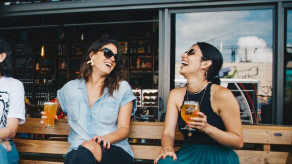 10-beneficios-para-tu-salud-de-reir-a-carcajadas:-viviras-mas-y-mejor