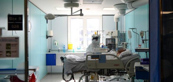 sanidad-suma-446-fallecidos-por-covid-desde-el-martes