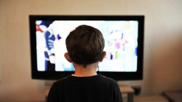 asi-afecta-a-los-ninos-el-tiempo-frente-al-televisor-y-otras-pantallas