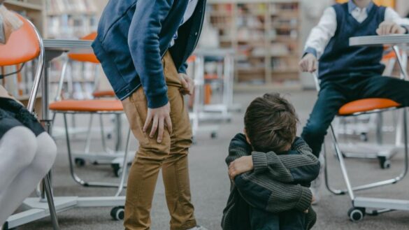 «los-ninos-no-dicen-nada-porque-estan-atemorizados»:-claves-de-una-experta-para-saber-si-un-nino-es-victima-de-‘bullying’
