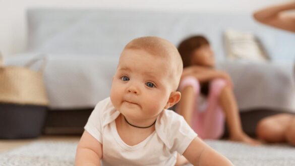 ¿a-que-edad-sostienen-la-cabeza-los-bebes?