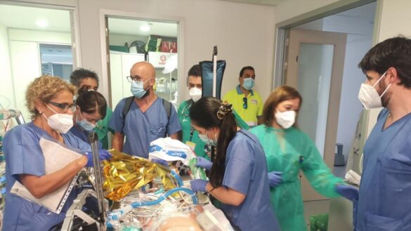 un-equipo-de-sanitarios-viaja-768-kilometros-a-contrarreloj-para-salvar-a-un-nino-con-neumonia