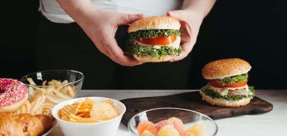 los-atracones-son-mas-frecuentes-que-la-anorexia-o-la-bulimia,-pero-siguen-ocultos