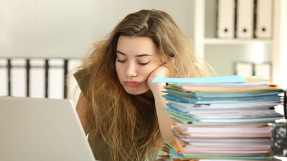 el-motivo-por-el-que-dejas-las-cosas-para-el-dia-siguiente:-asi-actua-el-cerebro-cuando-procrastinas