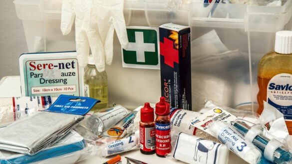 los-medicamentos-y-productos-sanitarios-que-debemos-tener-en-el-botiquin-de-casa