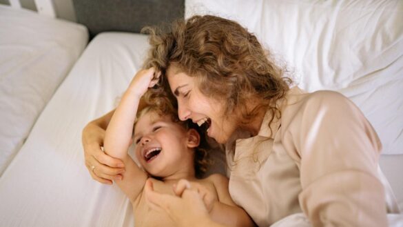 por-que-no-podemos-hacernos-cosquillas-a-nosotros-mismos