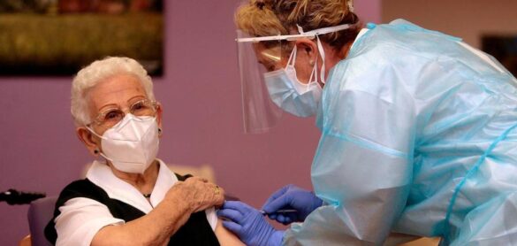 el-fiasco-de-la-cuarta-dosis-empana-la-exitosa-vacunacion-anticovid-en-espana